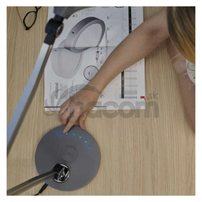 LED stolná lampa KAREN, sivá