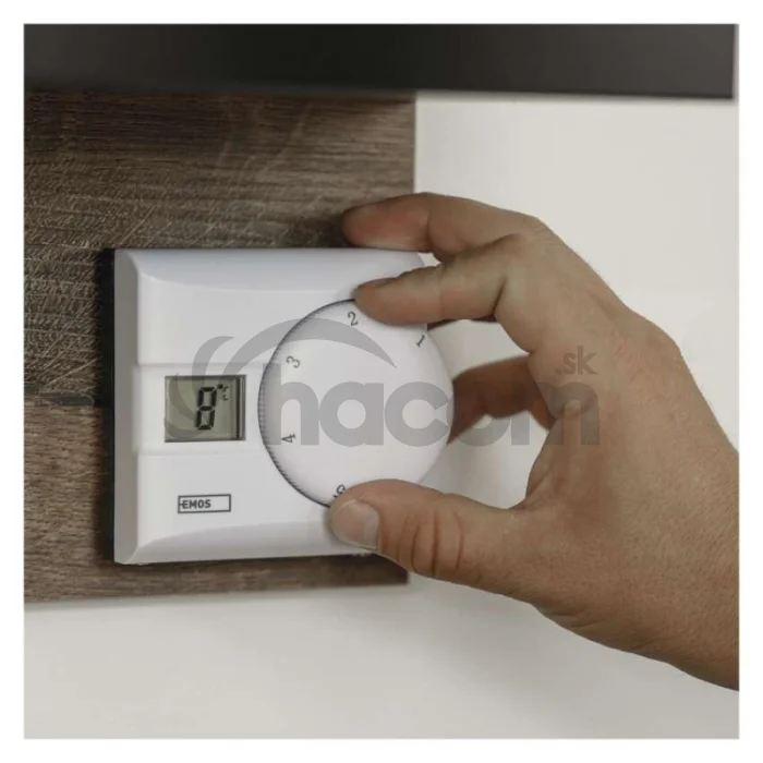 Izbový manuálny drôtový termostat P5603R