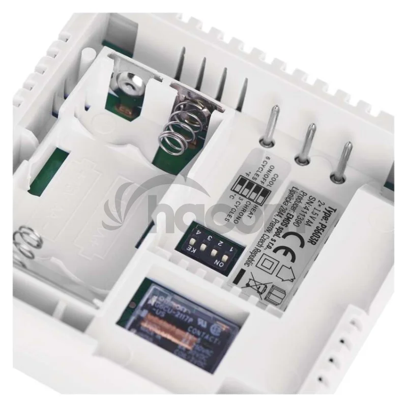 Izbový manuálny drôtový termostat P5603R