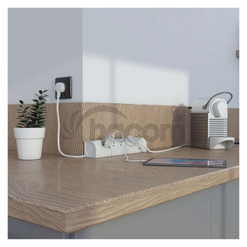 Legrand predlžovací kábel 1 m / 4 zásuvky / biely-čierny / PVC / 1,5 mm2