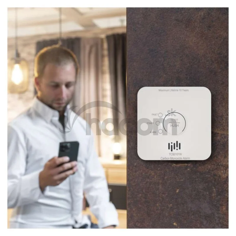 GoSmart detektor oxidu uhoľnatého v miestnosti TCS0101W s WiFi