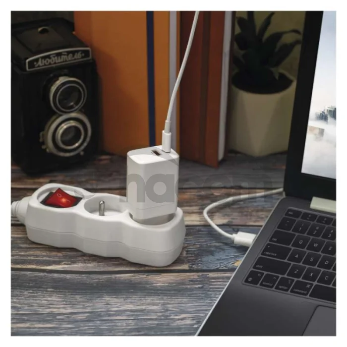 Univerzálny USB adaptér GaN do siete PD 45 W max.