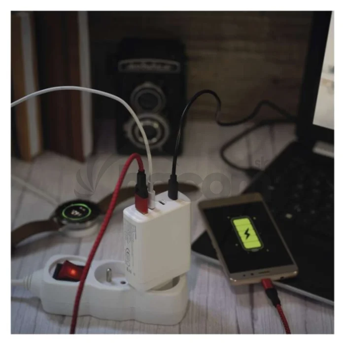 Univerzálny USB adaptér GaN do siete PD 120 W max.