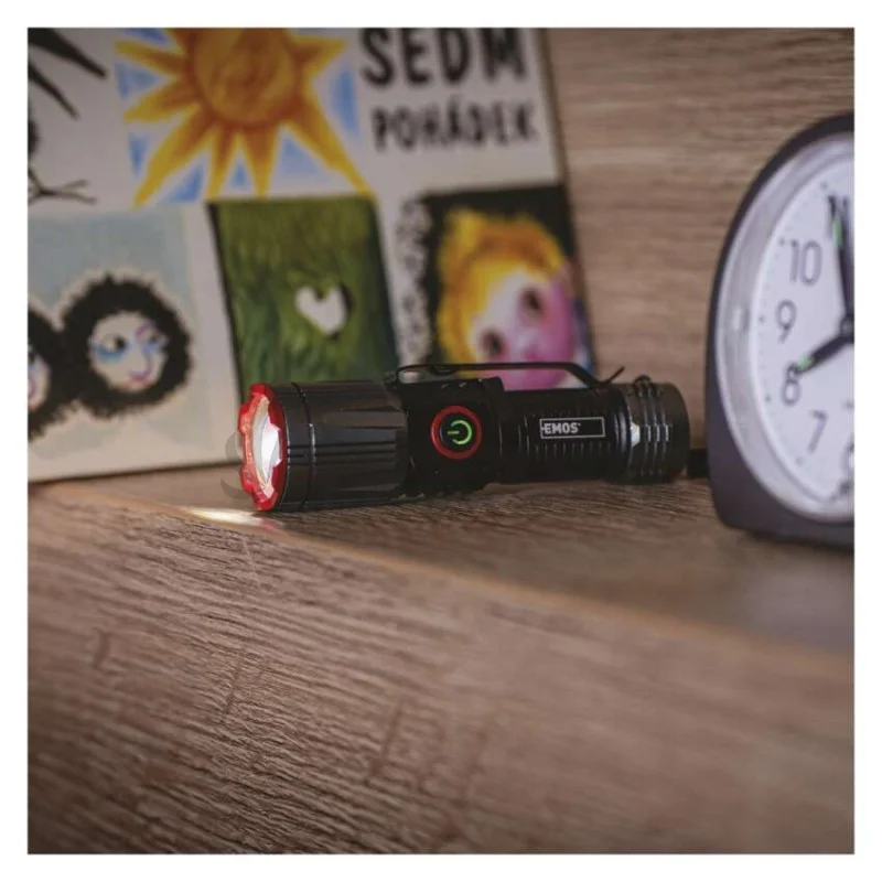 LED nabíjacie kovové svietidlo 300 lm, 700 mAh