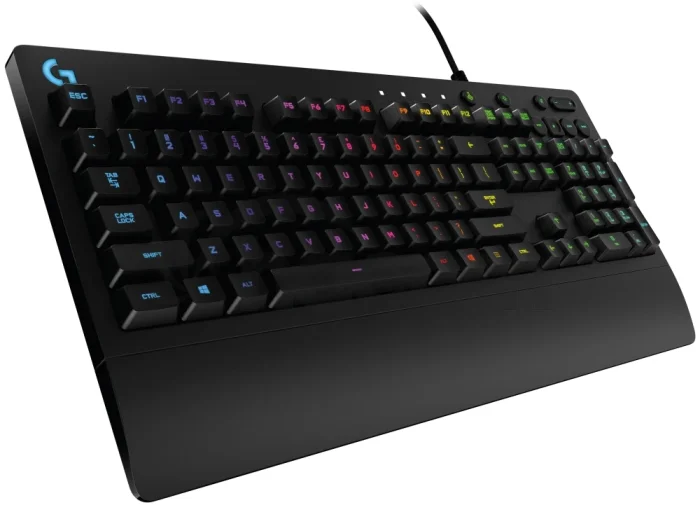 Logitech G213/Drôtová USB/ CZ- SK layout/Čierna