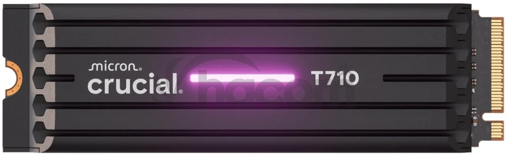 Crucial 1TB T710 SSD s heatsink