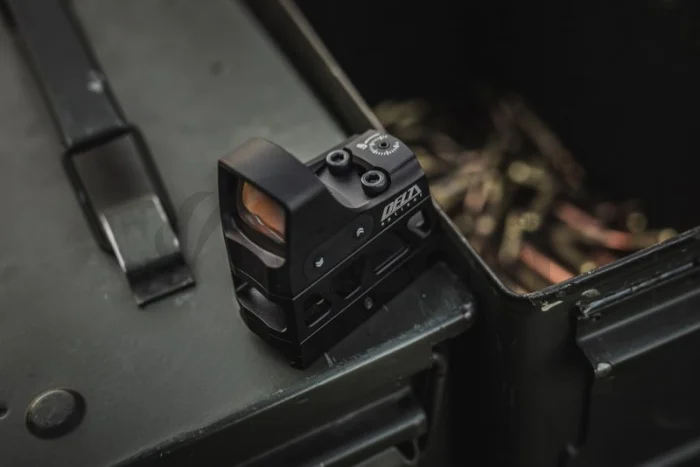 Kolimátor Delta Optical Stryker (8MOA)