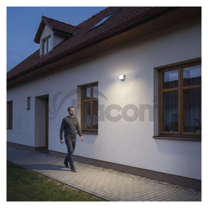 LED reflektor TAMBO EVO so senzorom pohybu, 20 W, 2000 lm, IP44, čierny