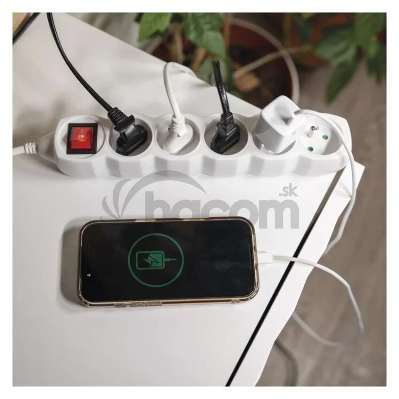Predlžovací kábel 2 m / 5 zásuviek / s vypínačom / biely / PVC / 1 mm2